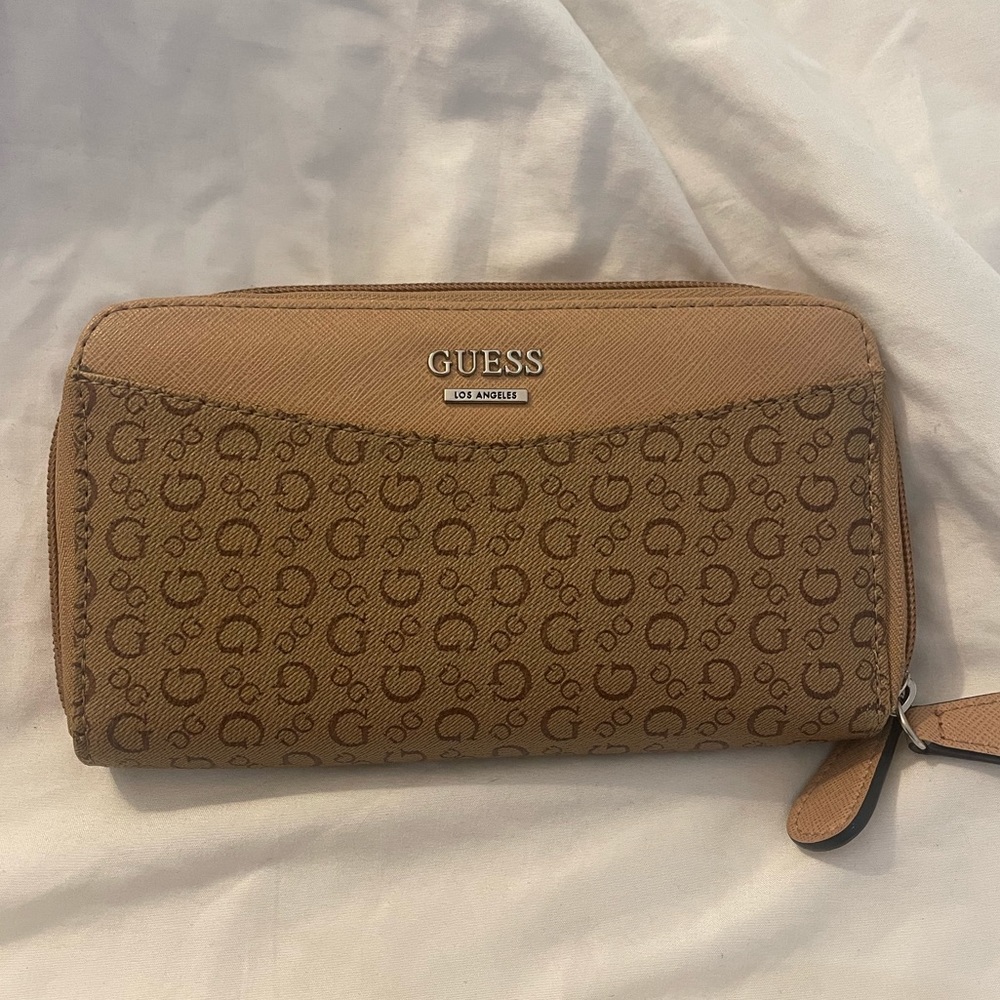 Guess logo wallet